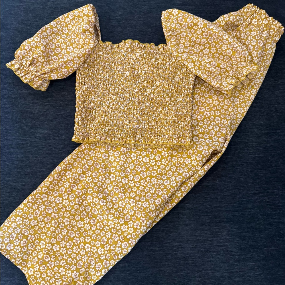 Japna girls Mustard Yellow Floral Smocked Top & Pant Set size 7